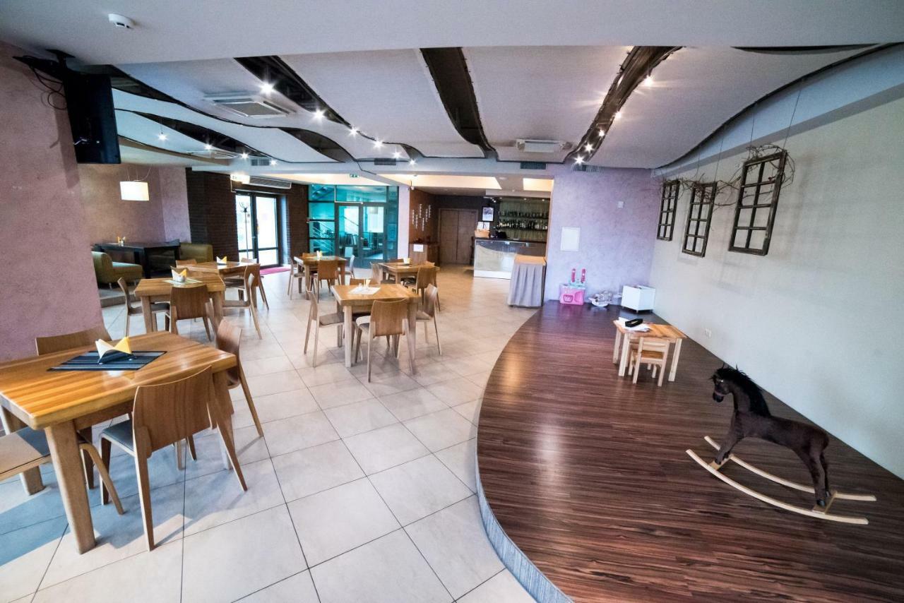 Hotel Tigra Priekuli Екстер'єр фото
